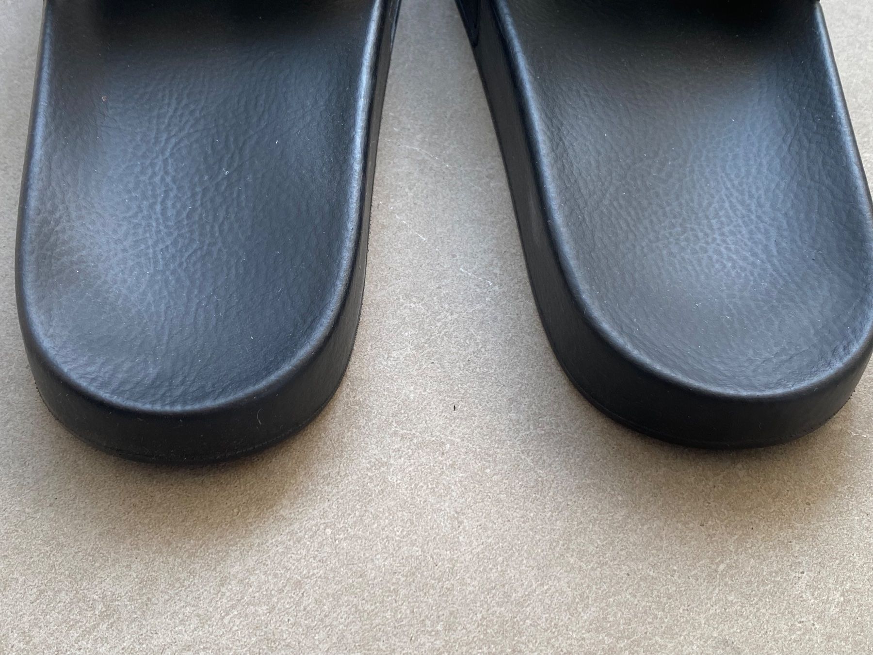 Givenchy Scarpe da donna: Givenchy Bade- Sandalen Gr. 41 – Usato da Herrliberg venduto da little_useful_things 3