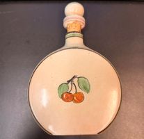 Steinzeug Flasche Geiger 1036 - handbemalte Kirschen Wappen
