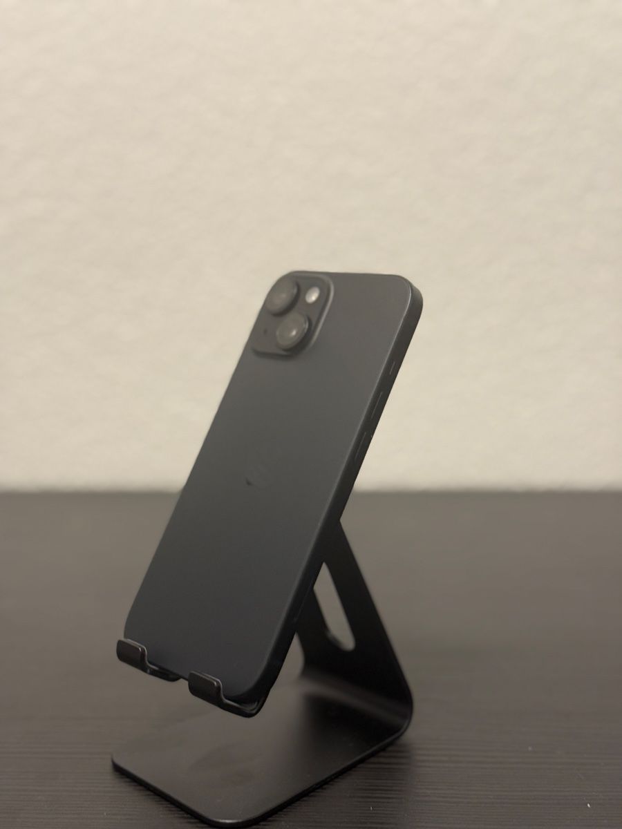 Apple Telefoni cellulari / Smartphones: iPhone 15 – Difettoso da Hinwil venduto da rkcdusan 2