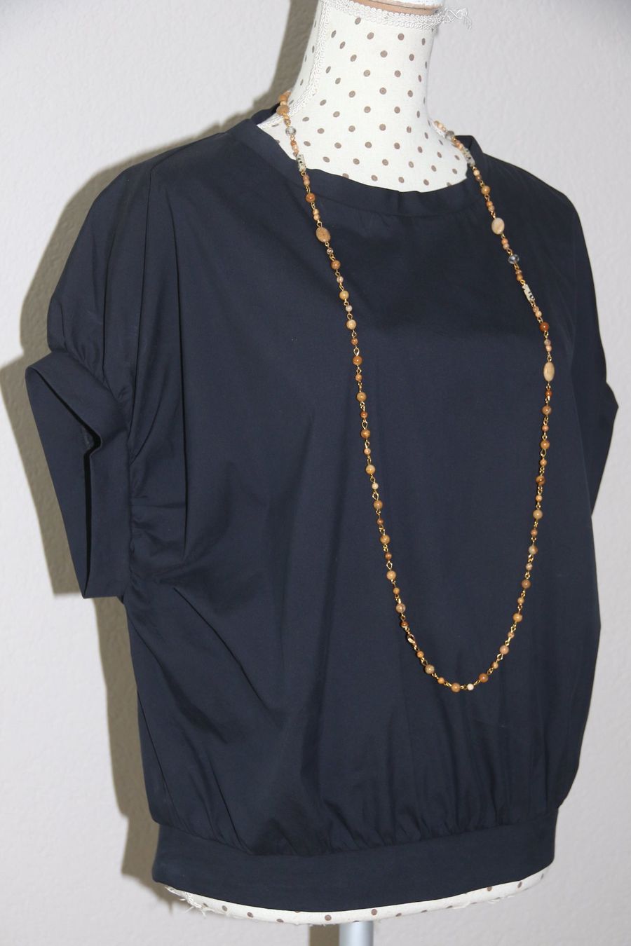 Camicette: Neue sehr schöne & stylische Bluse eher Gr.M – Nuovo e nell'imballaggio originale da Oberwil-Lieli venduto da Svetlana28 3