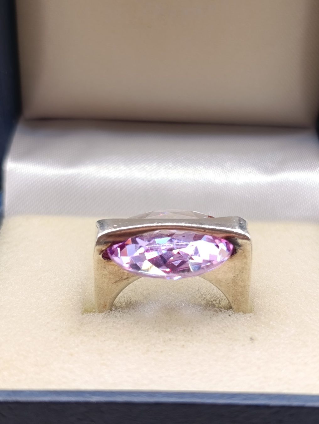 Anelli: Vintage 925er Silber wunderschöne Ring mit Amethyst Top – Usato da Steffisburg venduto da 1.Schmuckschatulle 4