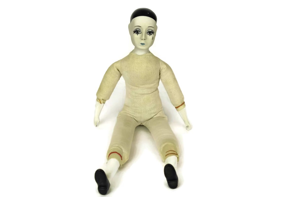 Bambole: Poupée Pierrot en porcelaine – Usato da Lausanne venduto da loz_yp8x 4