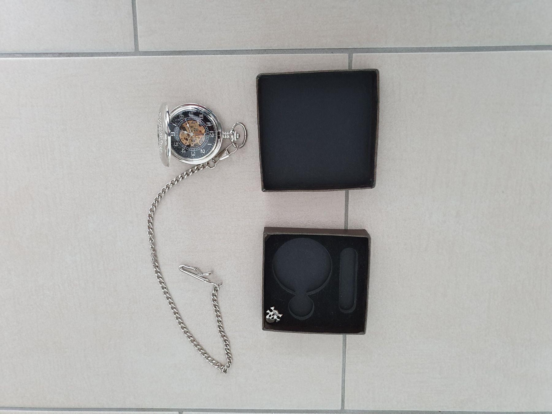 Uhren: Elegante Taschenuhr mit Etui – Neu und originalverpackt aus Ostermundigen von aydin014
