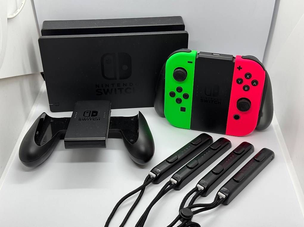 Nintendo Console: Nintendo Switch mit Zubehör – Usato da Zürich venduto da fal_2sb7 1