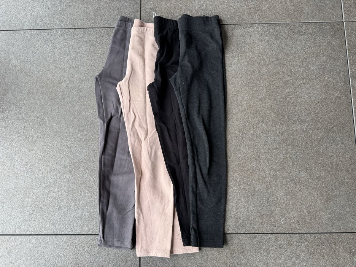 Lotti & Set di vestiti: Kleiderpaket Mädchen 116-128 – Usato da Pfäffikon ZH venduto da stepashka 2