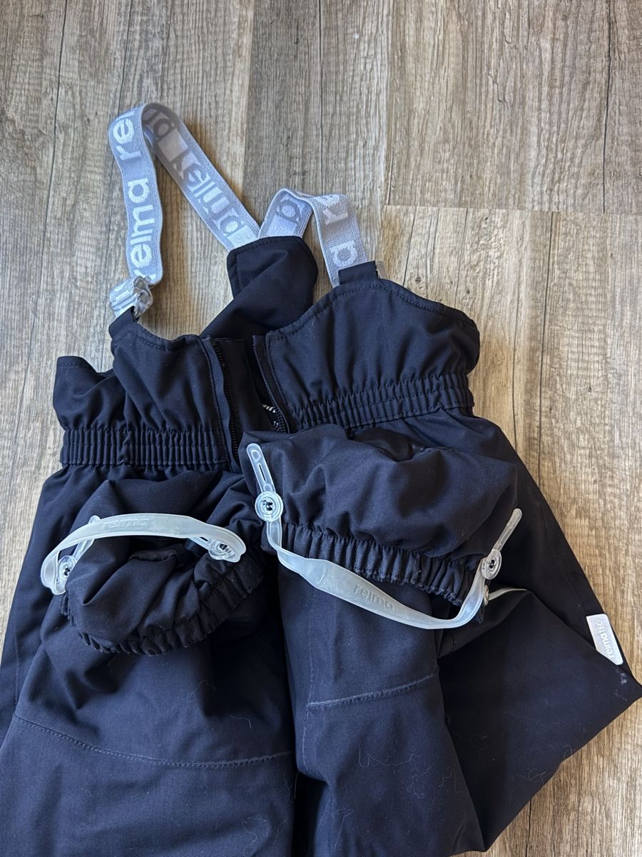 Reima Hosen: Reima Skihose schwarz Grösse 98 – Gebraucht aus Aarau von AnaKruhol 2