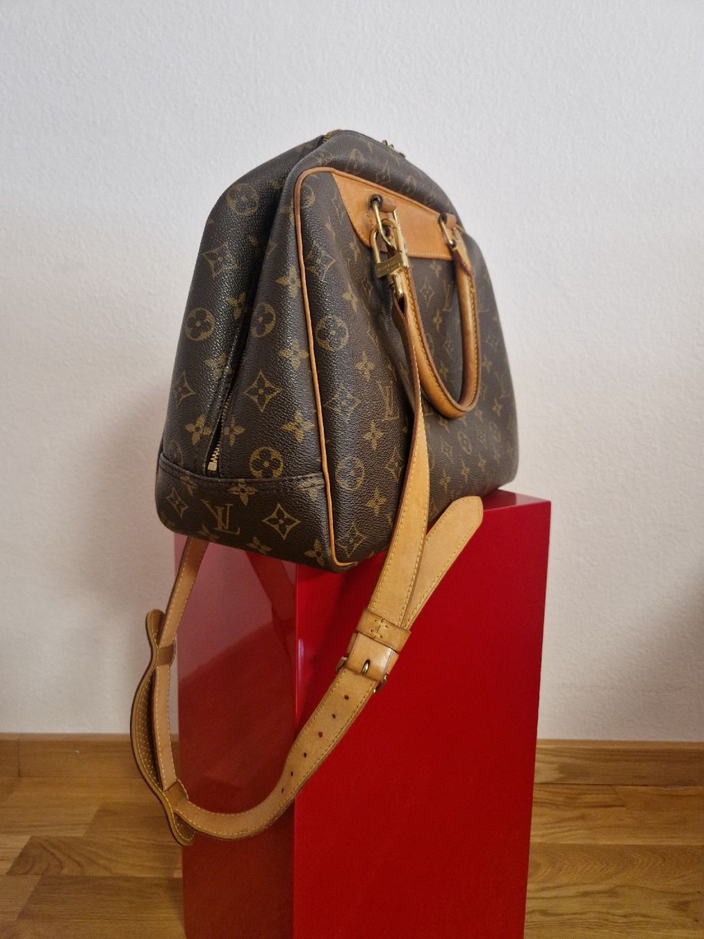 Louis Vuitton Borse da donna: Original Louis Vuitton Bag – Usato da Bern venduto da Dekthai 2