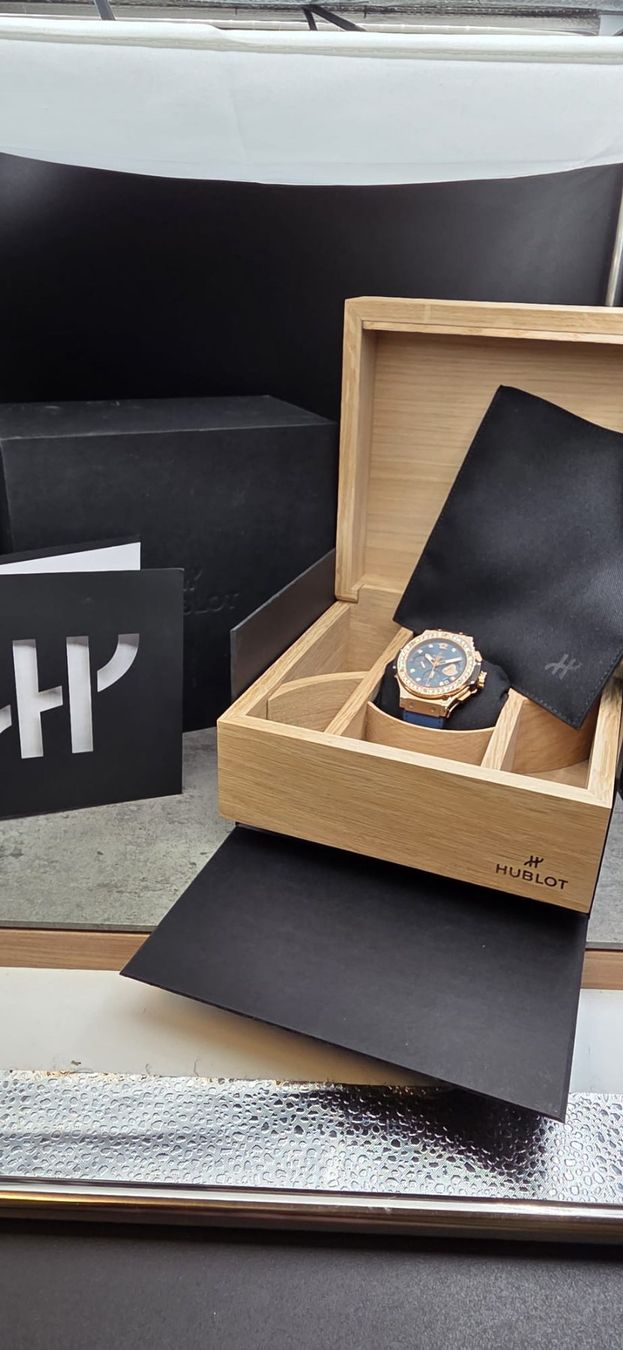 Hublot Orologi: Hublot – Nuovo e nell'imballaggio originale da La Chaux-de-Fonds venduto da curtitswisswatches 1