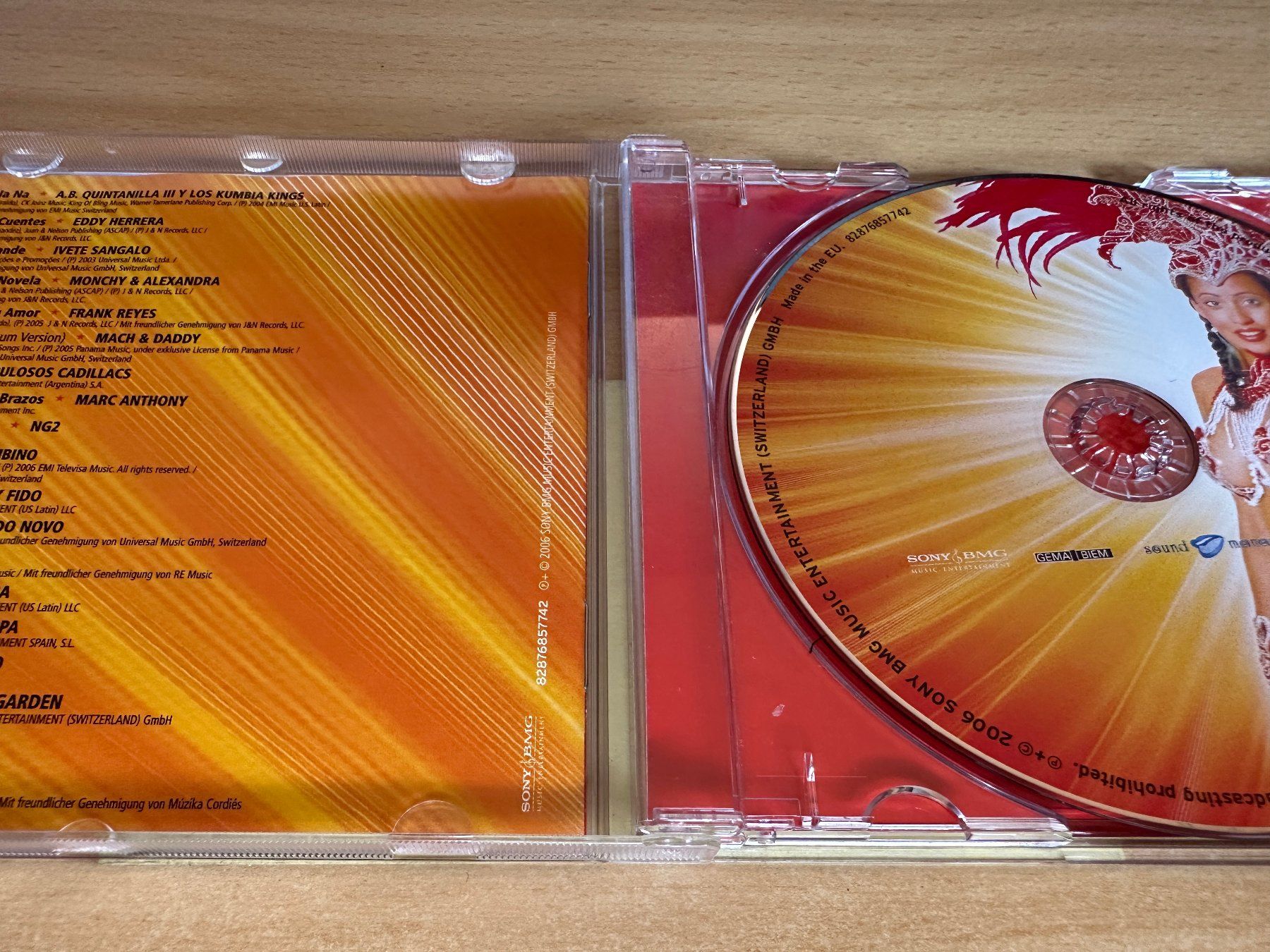 CD: F6 Caliente - The Finest In Latin Rhythms 2006 – Usato da Rikon im Tösstal venduto da Alpenmutz 2