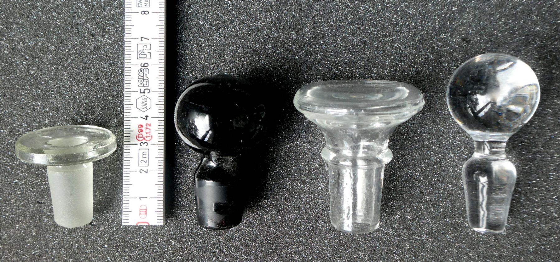 Flaschenöffner & -verschlüsse: 7 Stöpsel Glas Karaffenverschluss Stopfer Topper – Gebraucht aus Frauenfeld von ZAZ12 3