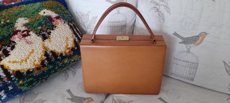°°° Schöne Ledertasche ! °°°