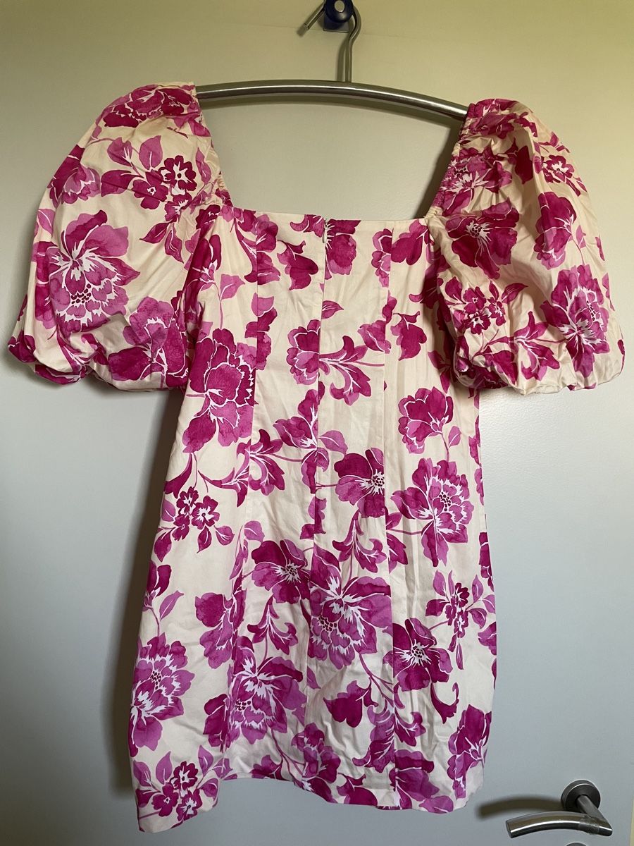 Mango Kleider: Robe d'été Mango à fleurs taille M 🌸 – Neu und originalverpackt aus Vuadens von Nina11 1