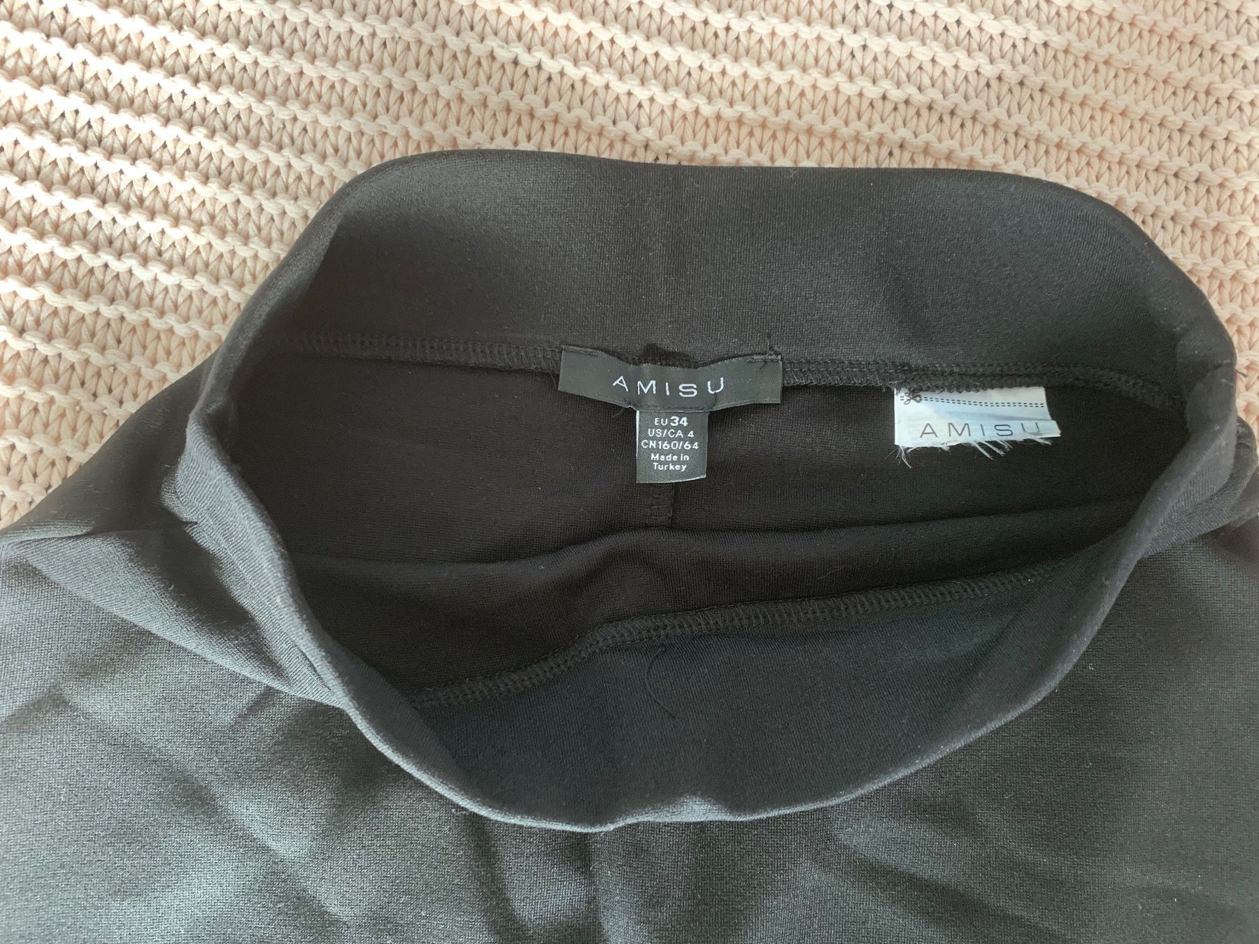 Gonne: Jupe crayon noir chic – Usato da Montreux venduto da iizaa811 2
