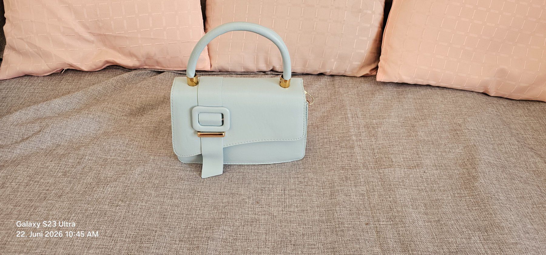 Taschen für Damen: Damenumhängetasche – Gebraucht aus Unterseen von Anna57