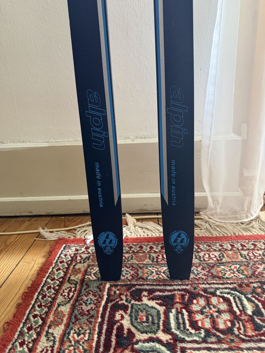 Skis: Ski vintage Tyrolia – D'occasion à Corcelles-Payerne par leo_fk68