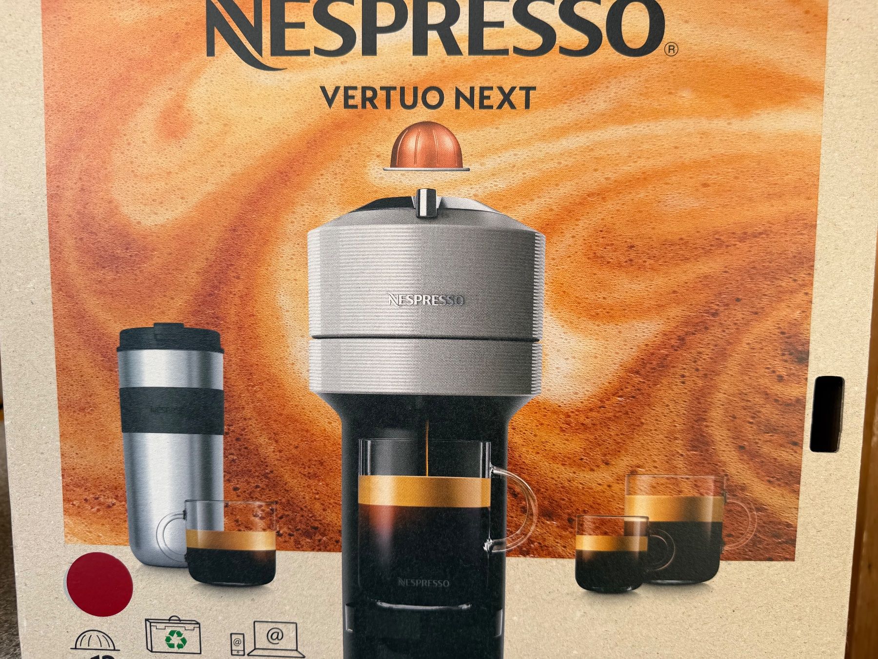 Nespresso Macchine per caffè & Macchine per espresso: Nespresso Vertuo Next Kapselmaschine, rot – Usato da Titterten venduto da Steven523