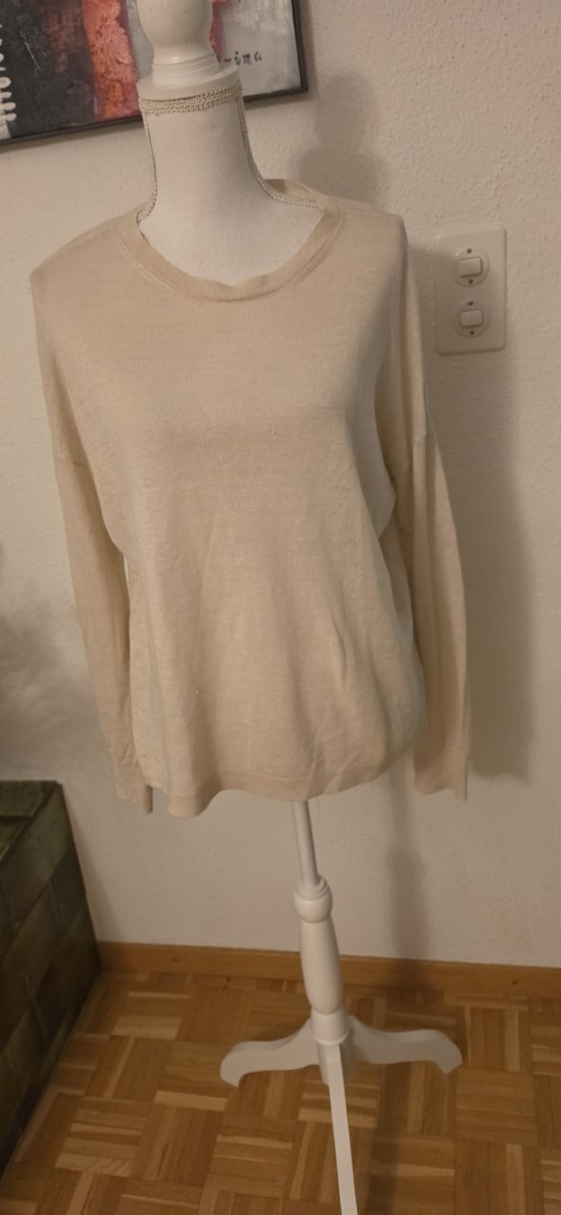 Max Mara Pullover & Sweatshirts: Max Mara Pullover beige leichtes Gestrick Gr M  – Gebraucht aus St. Gallen von mania03