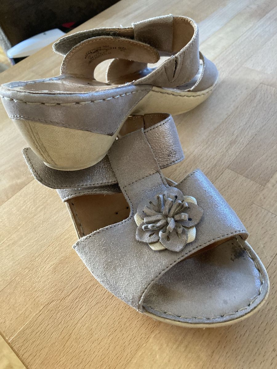 Scarpe da donna: Pantoletten von Caprice 6,5 – Usato da Schaffhausen venduto da christamawe