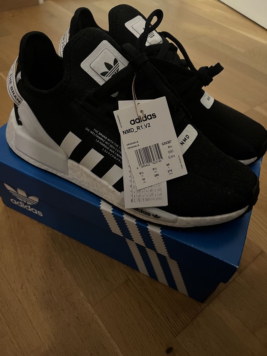 Herrenschuhe: NMD R1 V2 – Neu und originalverpackt aus Aarburg von jon_mw9q 1