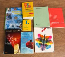 Buchpaket gemischt Schulbücher und Romane 7 Stueck