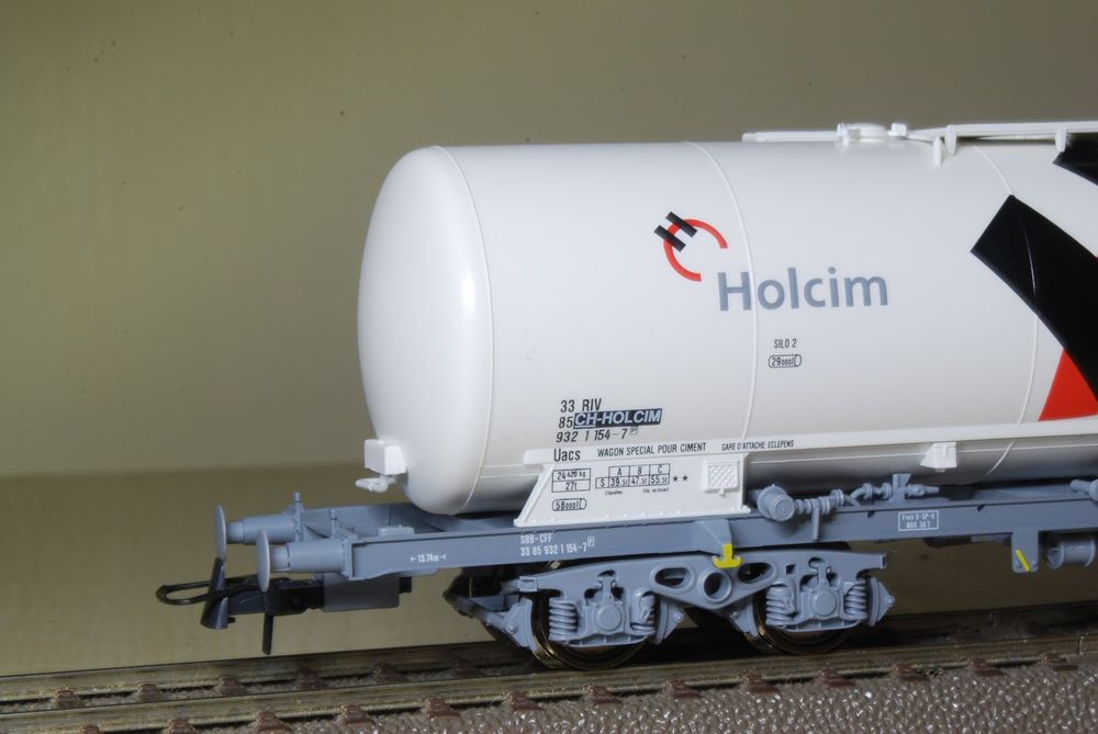 Hag HO. Wagon CFF, avec citerne BP, 4 essieux, selon photos (Neu