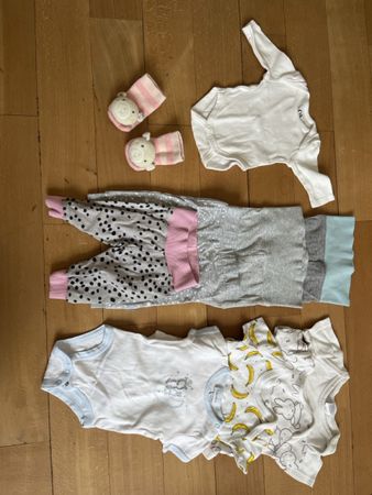 Kleiderpaket Neugeborene 