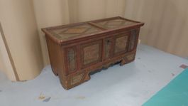 Antike Truhe, bemalt, restauriert, Vintage Look!