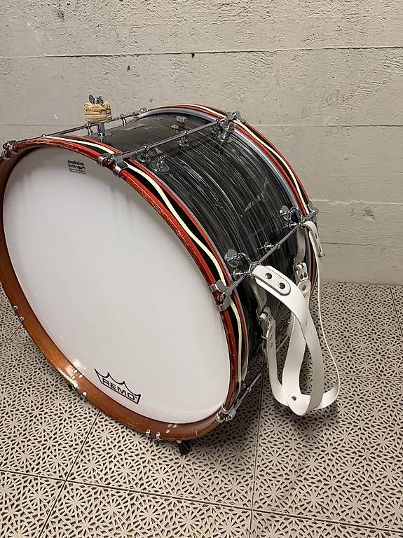 Strumenti musicali: Marschpauke / Marching BassDrum / Pauke – Usato da Zürich venduto da SuperSeven2.0