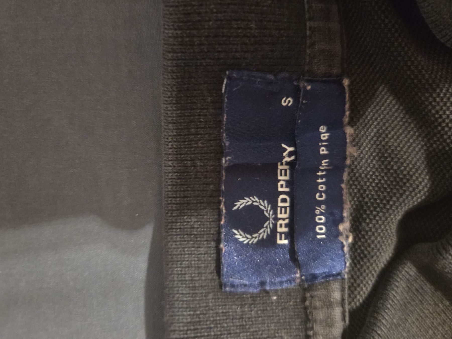 Fred Perry Polos: Fred Perry Poloshirt – D'occasion à Staldenried par ssi_dt5g 1