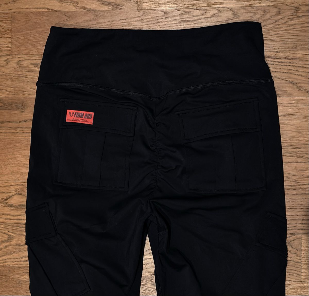 Leggings: Firm abs Leggings – Usato da Zürich venduto da TrustUser2020 3