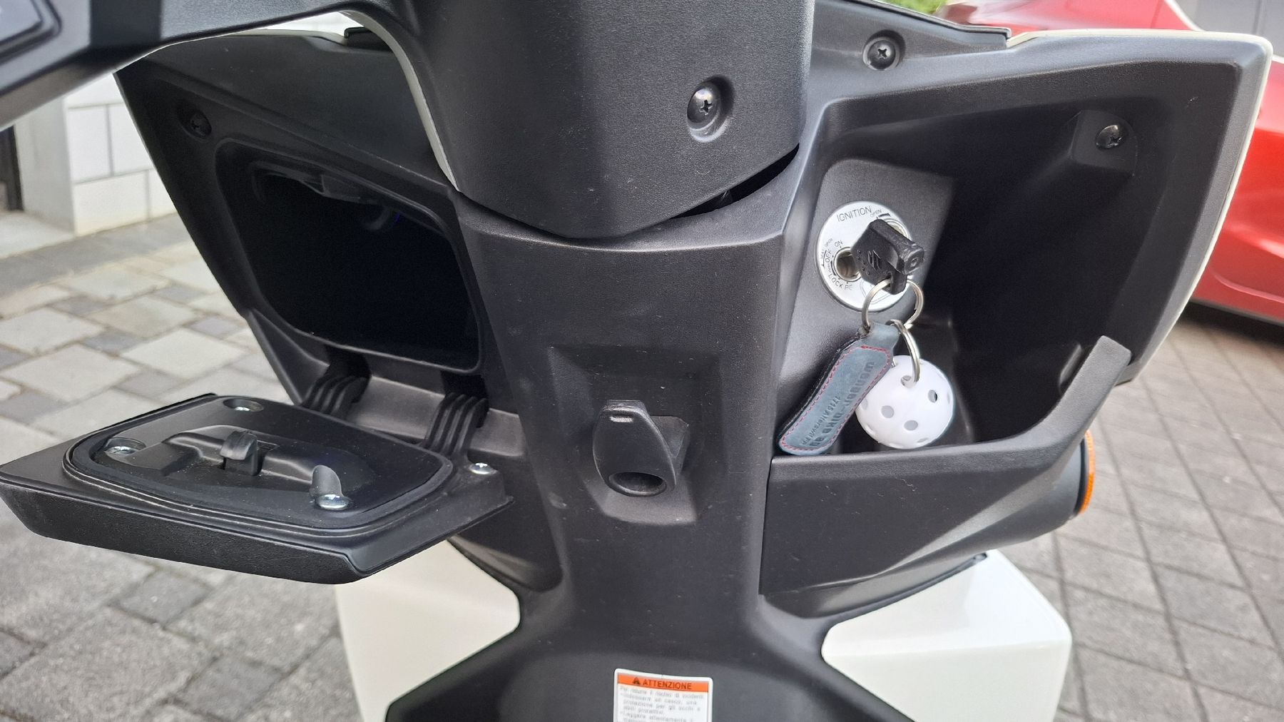 Suzuki Scooter: Roller Scooter Suzuki Avenis 125 – Usato da Brünisried venduto da san_74_bu 5