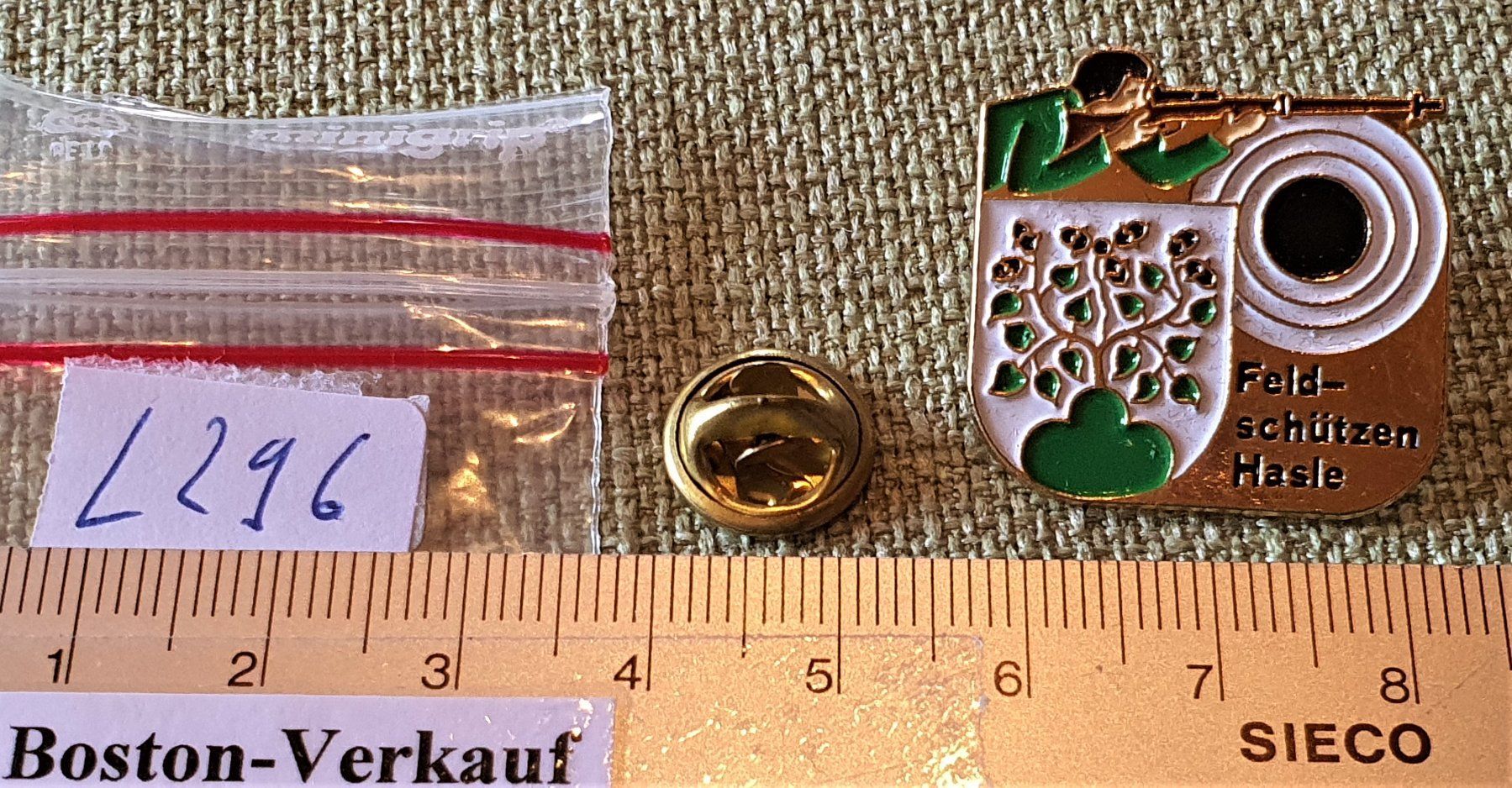Placchette & Badge: L296 - Pin Feld Schützen Hasle – Usato da Reinach BL venduto da Boston-Verkauf 1