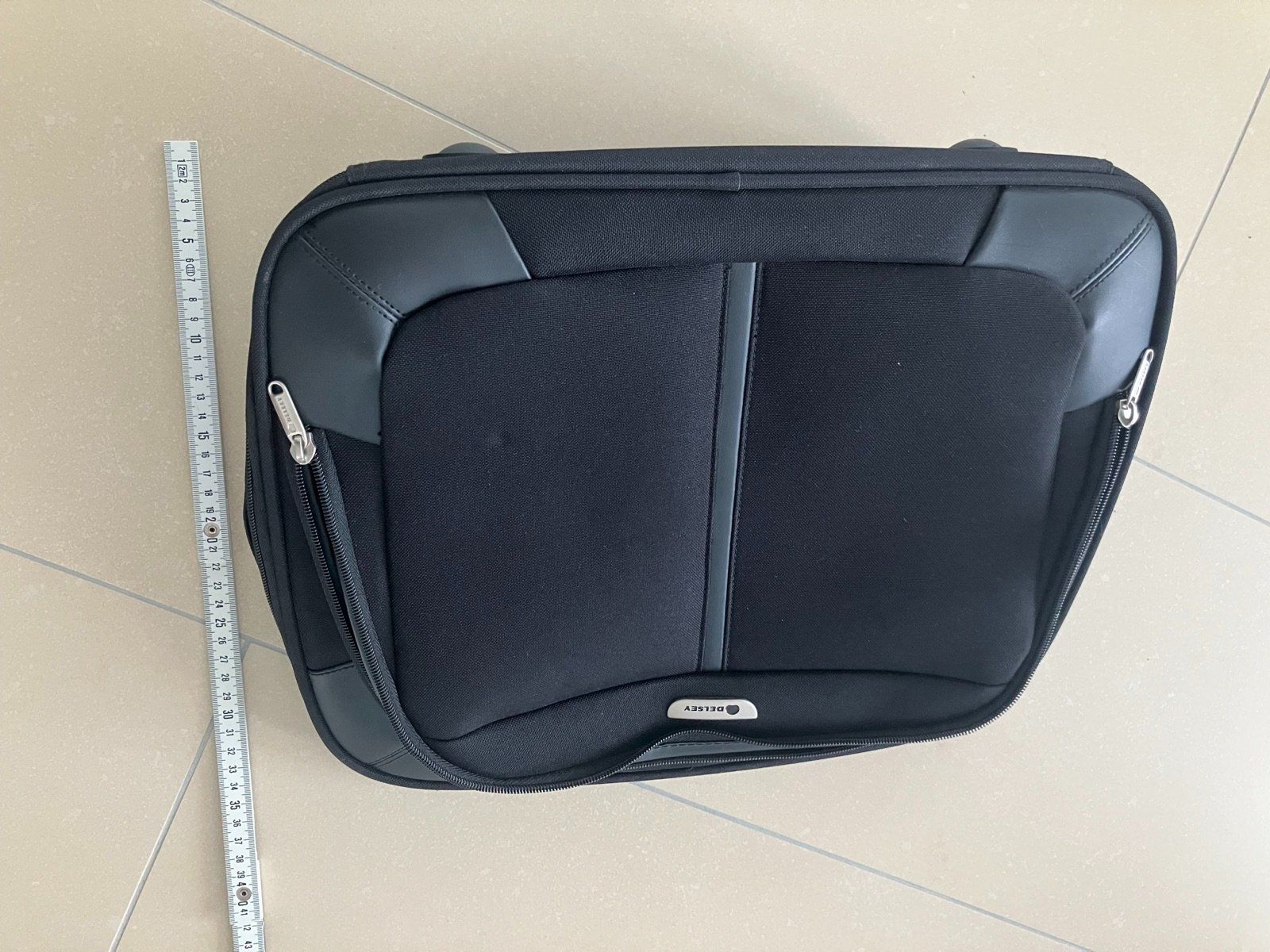 Delsey Valigie: Rollkoffer mit Tasche (Delsey) – Usato da Staufen venduto da Fleby84 2