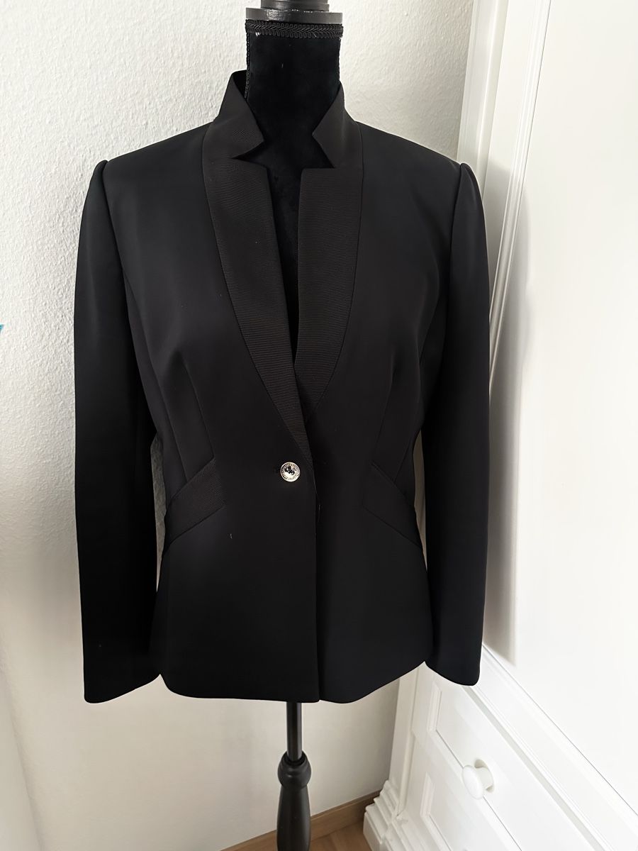 Ted Baker Giacche: TED BAKER Blazer TB4 NP 499 – Usato da Richterswil venduto da chikolina01