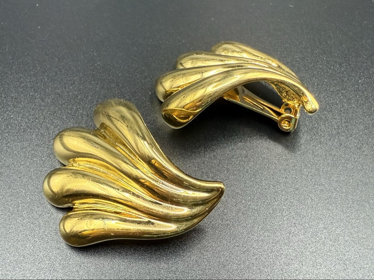 Ohrringe & -stecker: Vintage-Ohrringe Cabouchon Paris goldfarben – Gebraucht aus Lamone von LaCantinaMagica 1