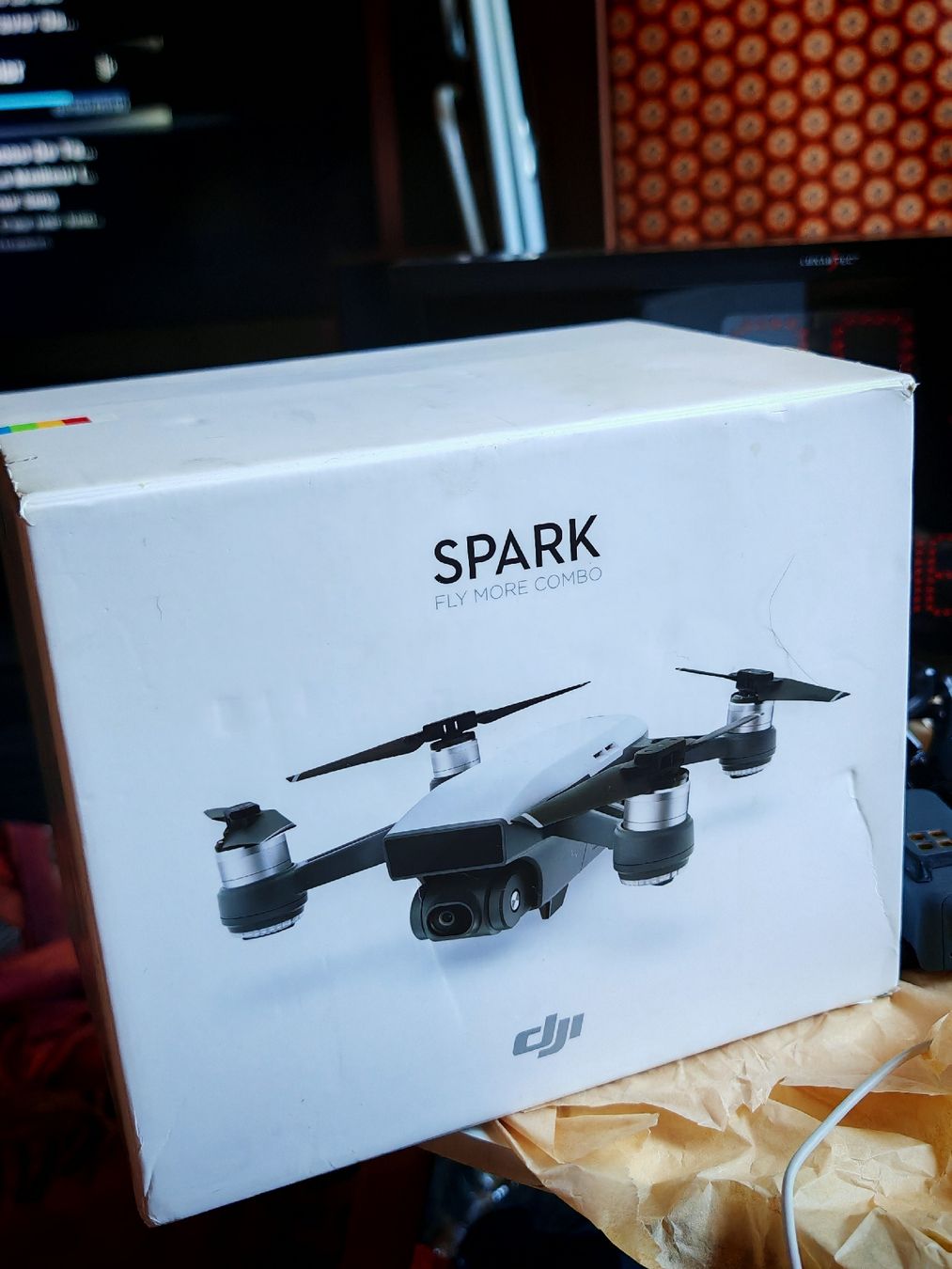 DJI RC Modellbau: DJI Spark Fly more Combo – Gebraucht aus Saxon von Menfinbon