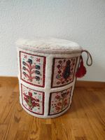 Vintage Hocker / Sitzhocker mit Teppichmuster, Top Zustand!