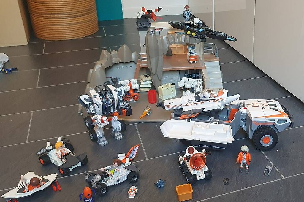 Playmobil Giocattoli: Base espions Playmobile – Usato da St-Saphorin-Lavaux venduto da hub_mr2k