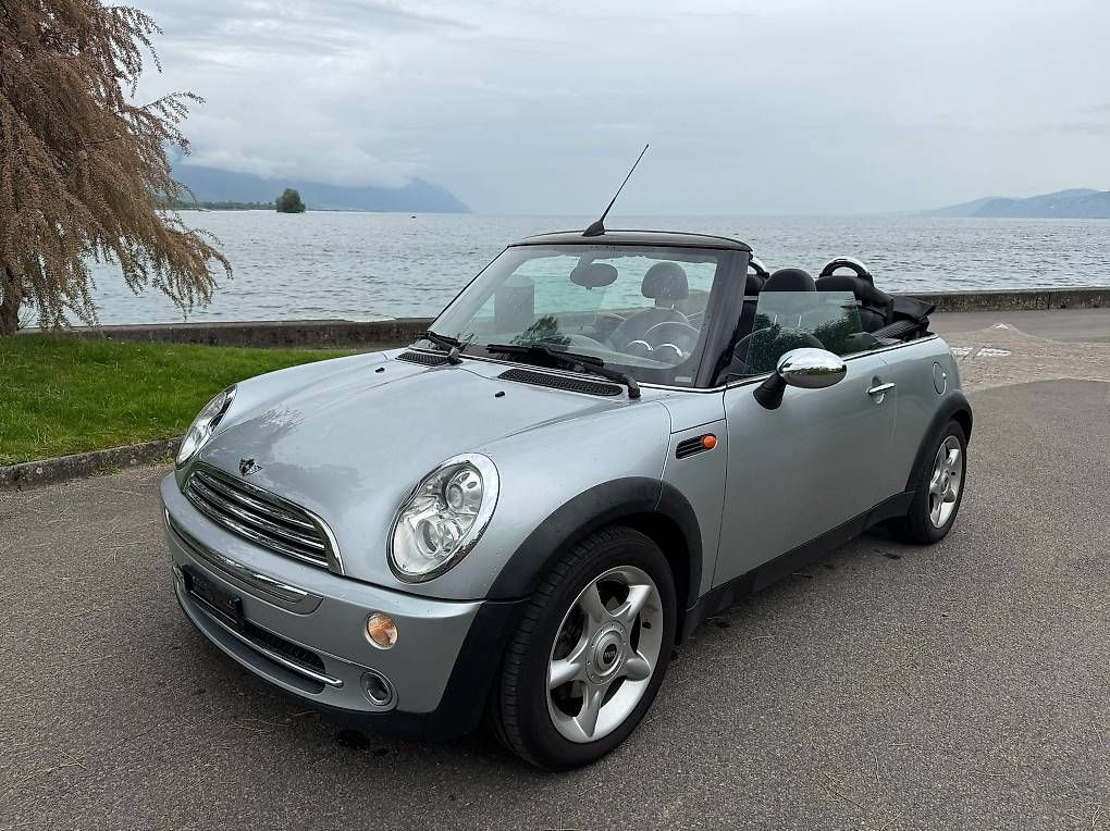 Autos: MINI Cooper Cabriolet 1.6  2005  Très bon état – Gebraucht aus Villeneuve VD von Iovana 2