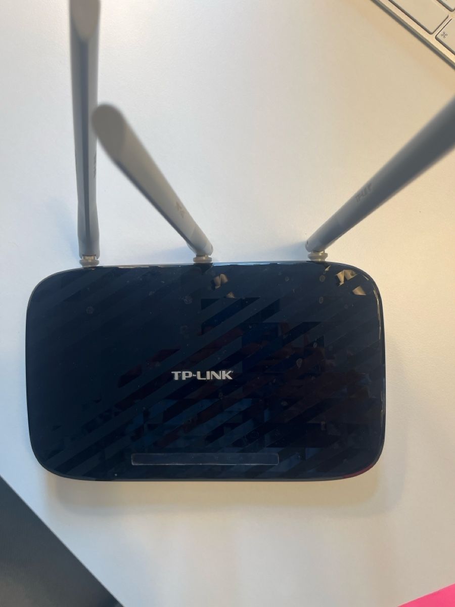 TP-Link Modems & Router: TP-Link Archer C20 WLAN Router – Gebraucht aus Basel von HugChristine