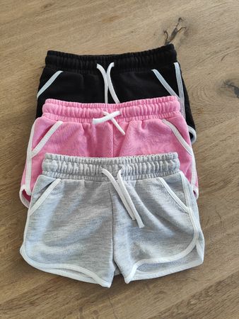 3 Kinder Shorts Set schwarz rosa grau Sport kurz neu Gr. 98