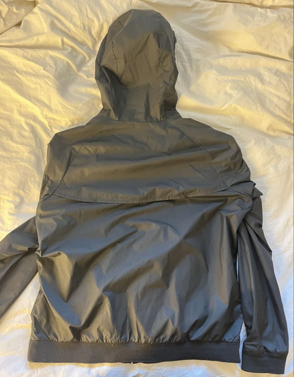 Nike Giacche: Veste Nike à capuche noire – Nuovo (secondo la descrizione) da Le Grand-Saconnex venduto da c7w_ngx7 2
