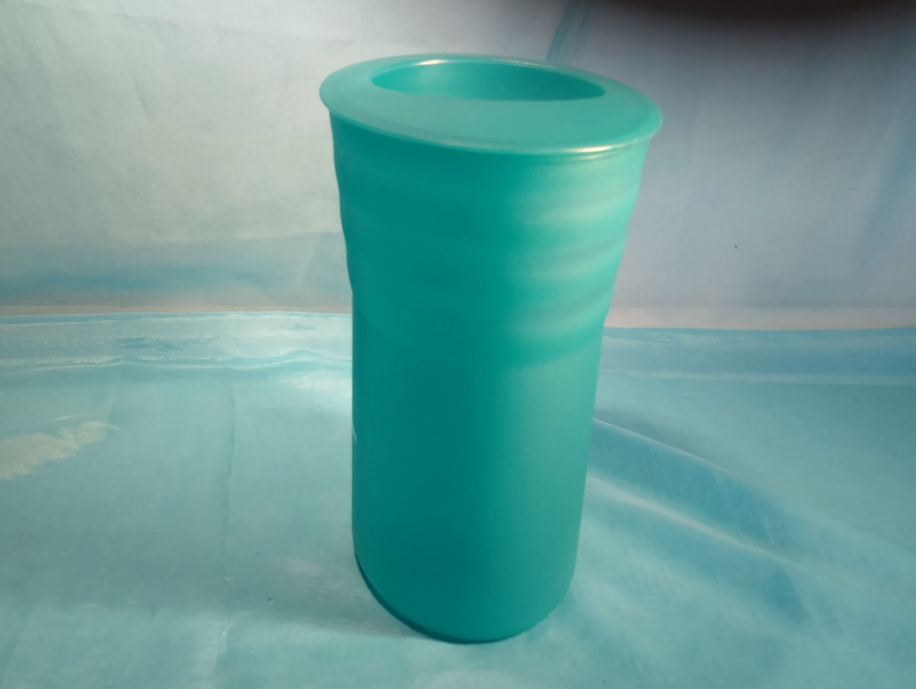 Sonstiges: Tupperware Sektkühler, Weinkühler, türkis, 1L – Gebraucht aus Bellach von JingleCherry 2