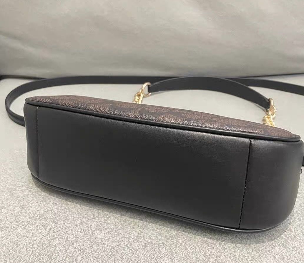 Taschen: Coach Tasche – Neu und originalverpackt aus Wattwil von SchweizIT 4