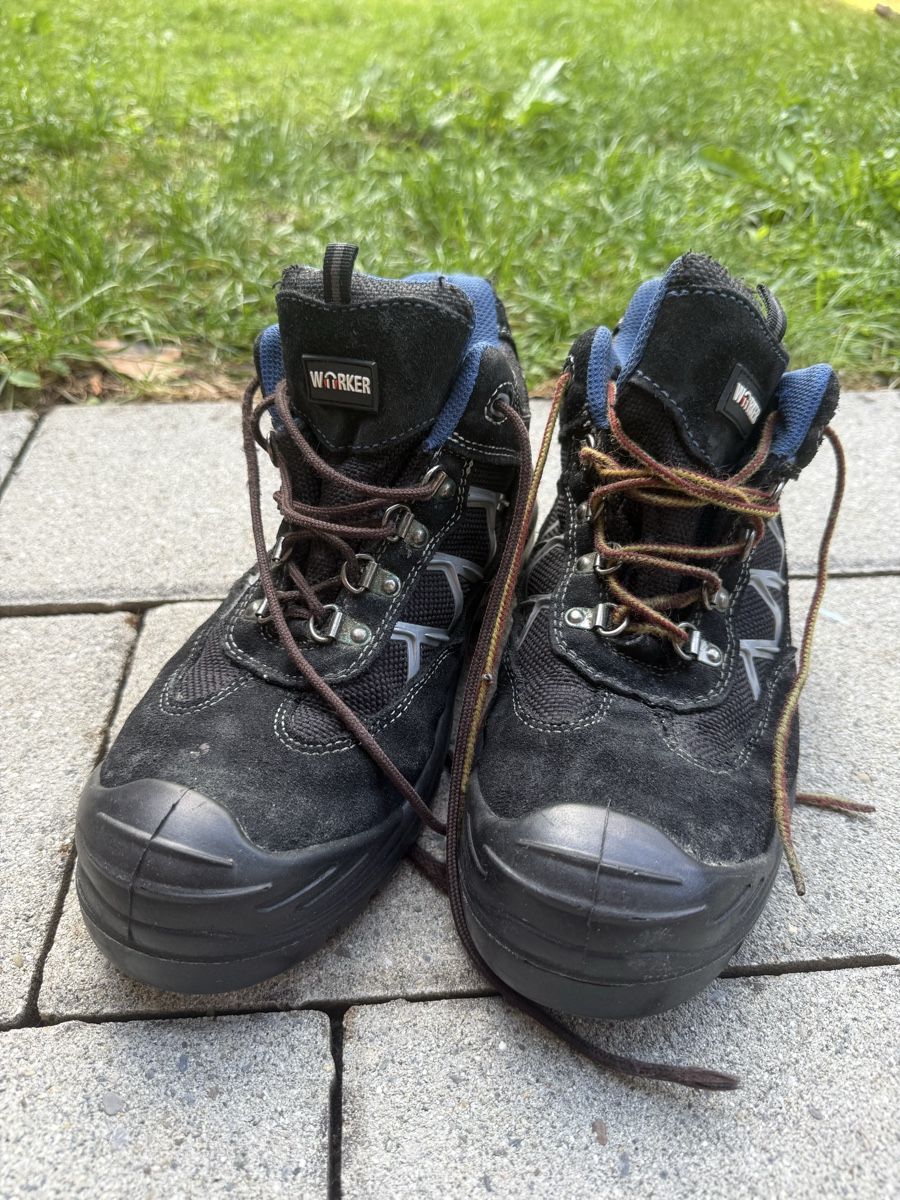 Herrenschuhe: WORKER Sicherheitsstiefel Gr. 40 - S3 SRC gebraucht – Gebraucht aus Egg b. Zürich von Flummi 3