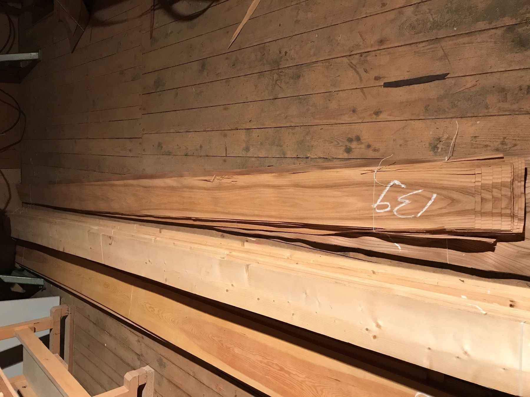 Articoli in legno: Ulme Furnier bund 139 – Nuovo (secondo la descrizione) da Waldkirch venduto da son_wlp2