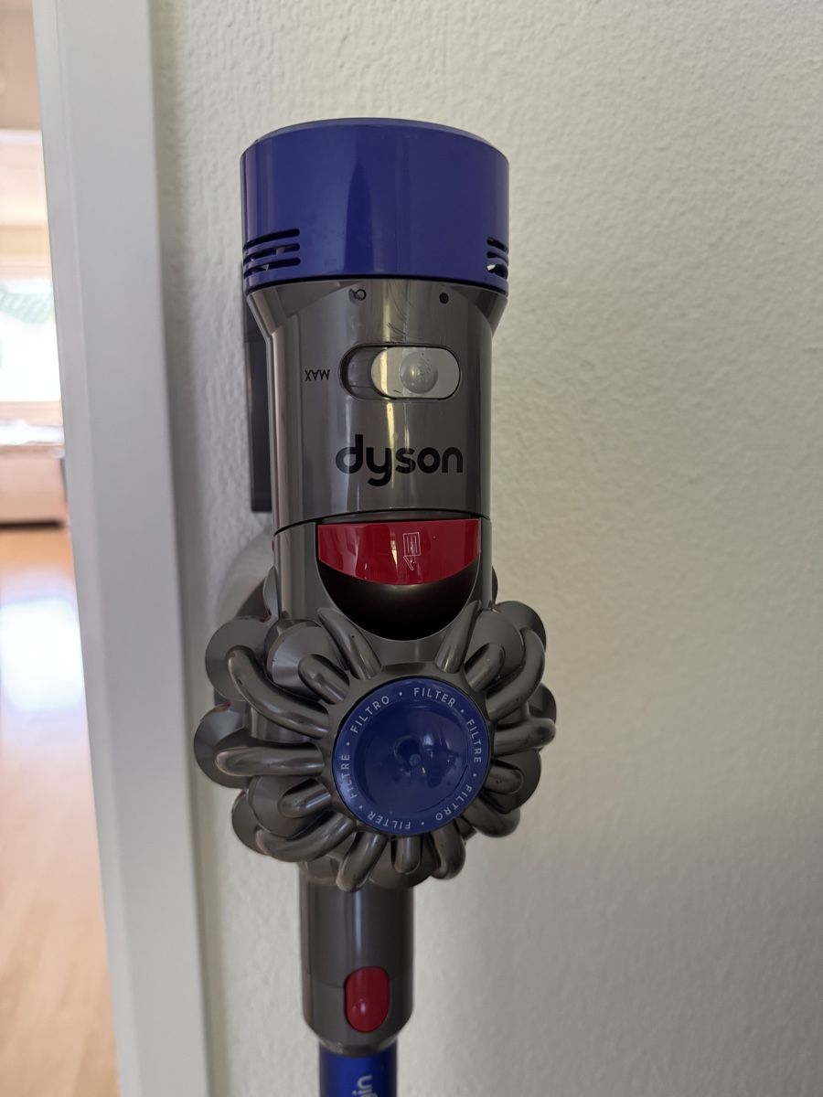 Dyson Aspirateurs & Accessoires: Dyson V7 motorhead, 2 Akkus, Handstaubsauger – D'occasion à Effretikon par jas_92ls 2