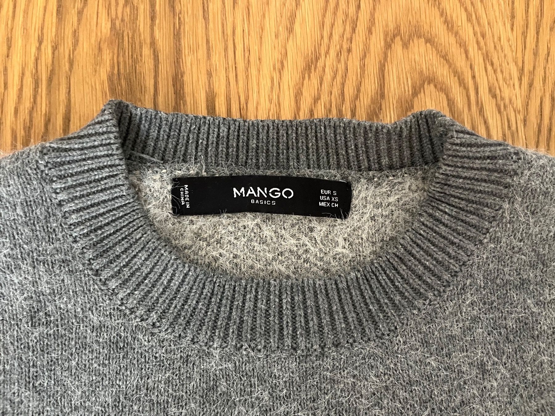 Mango Pulls & Sweat-shirts: Pullover mit Punkten von Mango S 36 – D'occasion à Zürich par car_cr6w 2