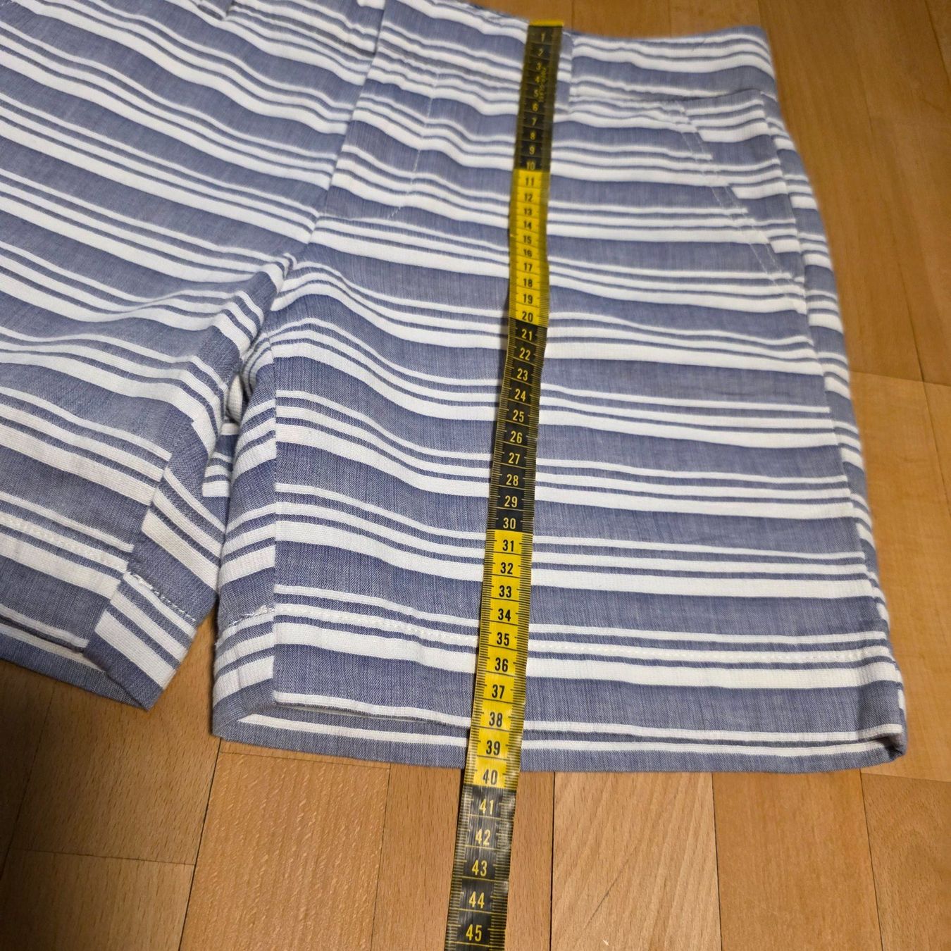 Tommy Hilfiger Pantaloni: Tommy Hilfiger Shorts gestreift Gr.S oder S/M – Usato da Wald ZH venduto da CapLux 7