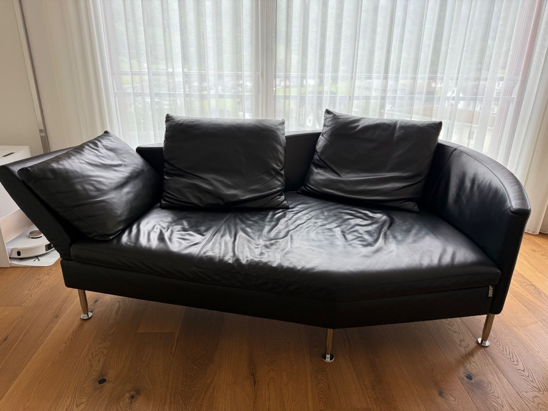 Divani: Dreipunkt Sofa Leder Schwarz – Usato da Dallenwil venduto da att_82gp